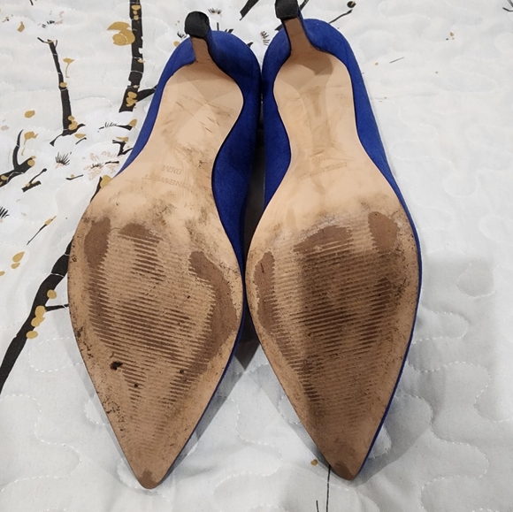 Pointed toe pumps - Picture 6 of 6